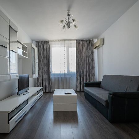 Apartament M & S Bukares Bagian luar foto